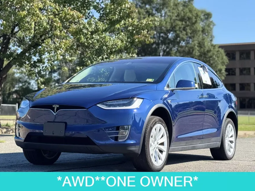 2018 Tesla Model X 75D photo 1