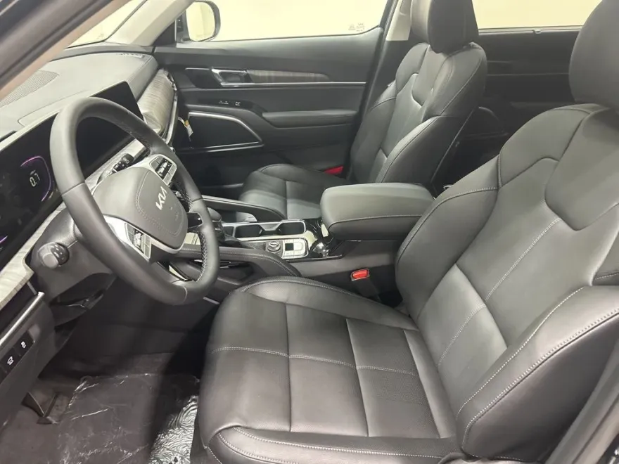 2025 Kia Telluride EX photo 1