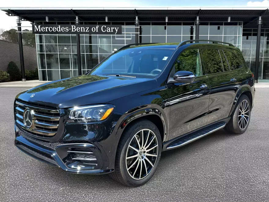 2026 Mercedes Benz GLS 450 4MATIC photo 1