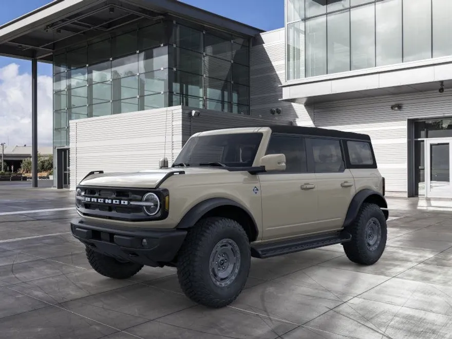 2025 Ford Bronco Outer Banks photo 1