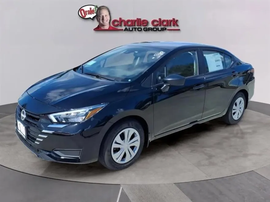 2025 Nissan Versa S photo 1