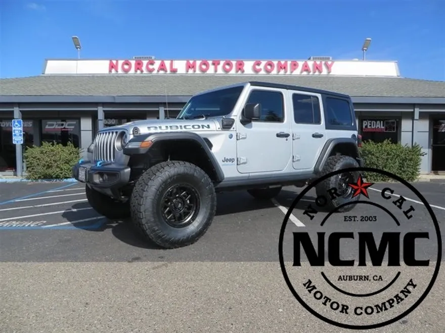 2023 Jeep Wrangler Rubicon 4xe photo 1