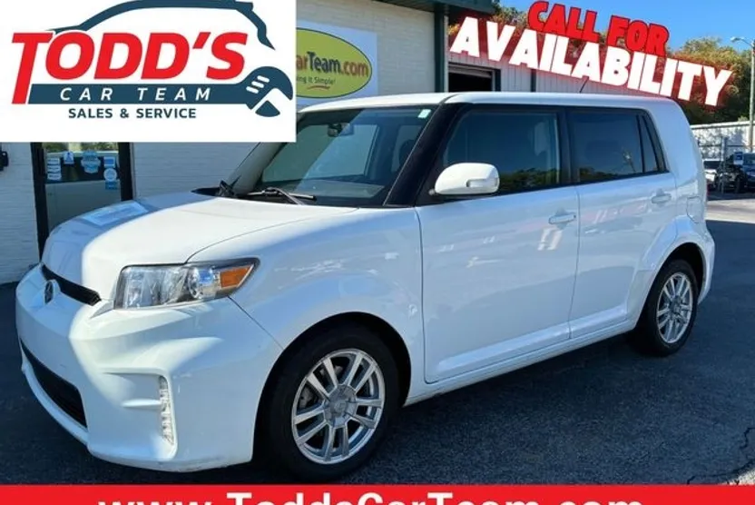 2015 Scion xB Base photo 1