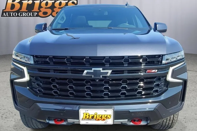 2023 Chevrolet Tahoe Z71 photo 1