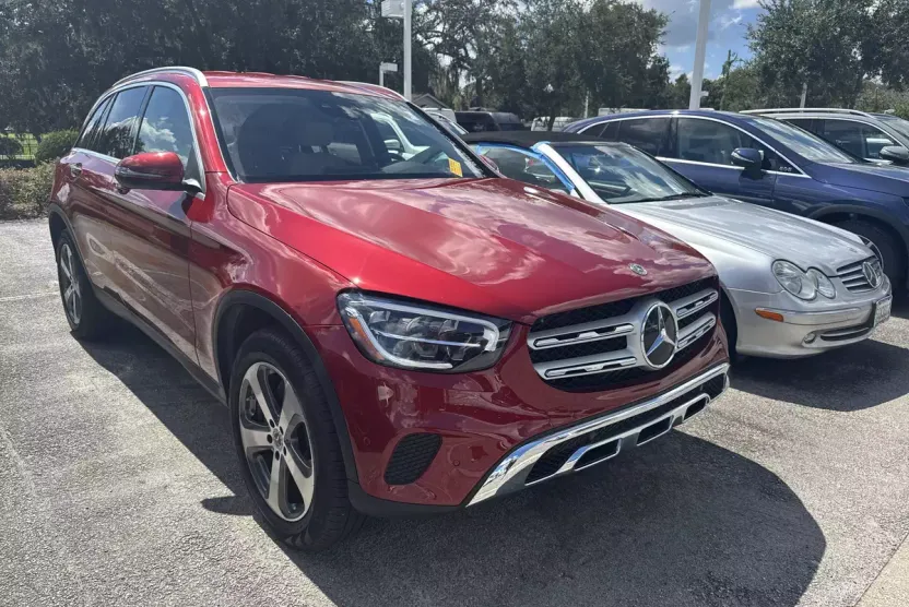 2021 Mercedes Benz GLC 300 photo 1