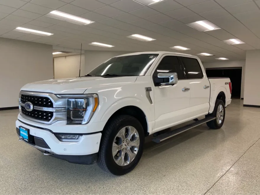 2023 Ford F-150 Platinum photo 1