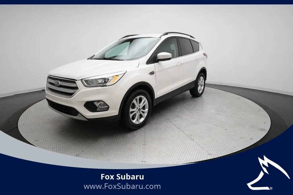 2019 Ford Escape SEL photo 1