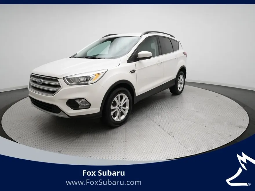2019 Ford Escape SEL photo 1