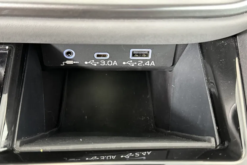 2023 Subaru Legacy Limited photo 1