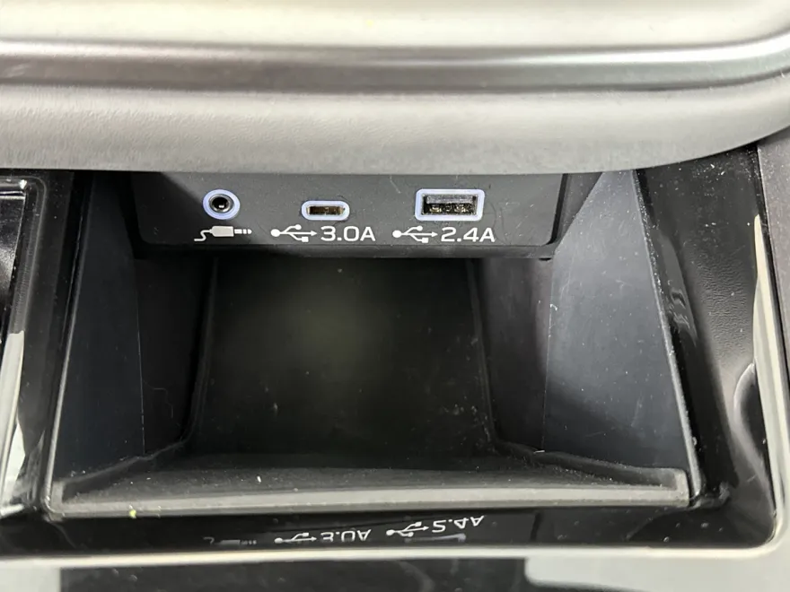 2023 Subaru Legacy Limited photo 1