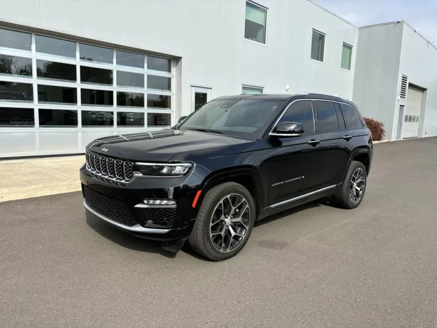 2023 Jeep Grand Cherokee Summit Reserve photo 1