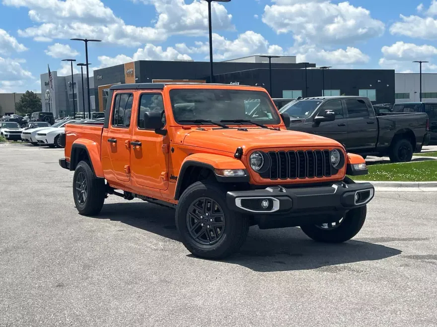 2025 Jeep Gladiator Willys Sport S photo 1