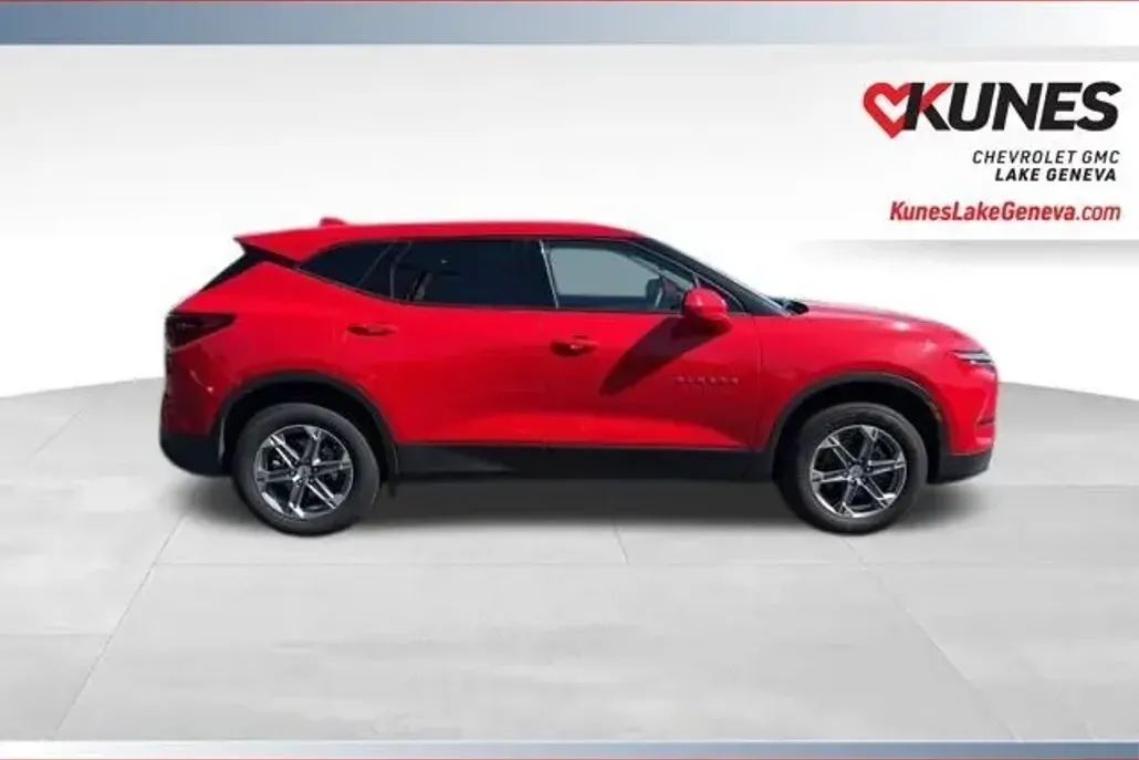 2024 Chevrolet Blazer 2LT photo 1