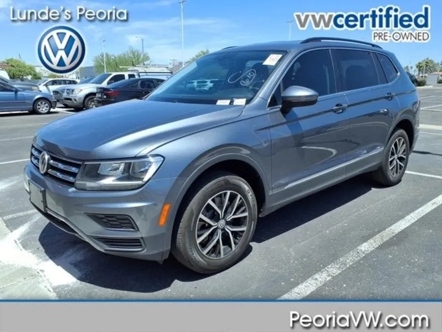 2021 Volkswagen Tiguan SE photo 1