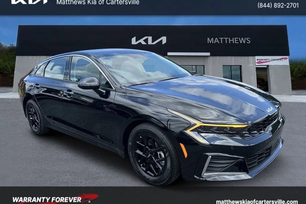 2025 Kia K5 LXS photo 1