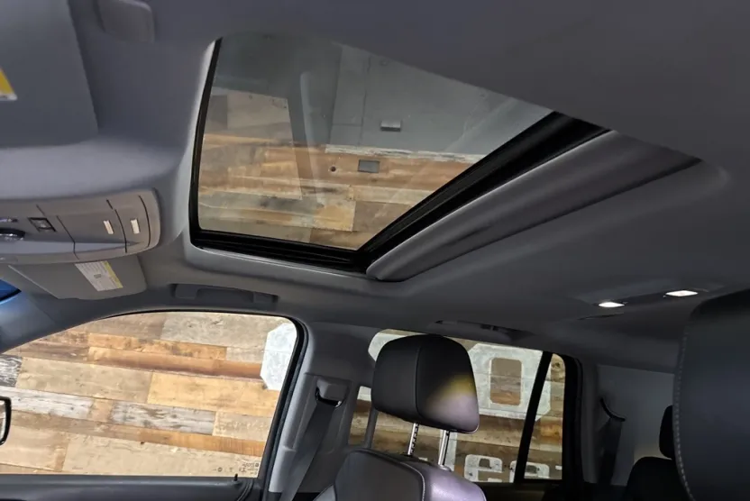 2018 Chevrolet Tahoe LT photo 1