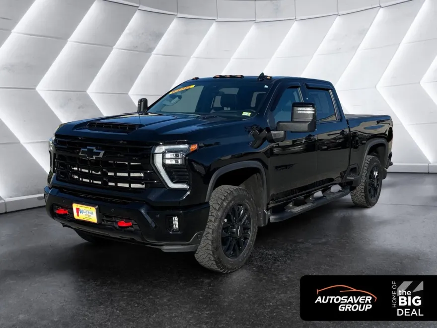2025 Chevrolet Silverado 3500HD LTZ photo 1