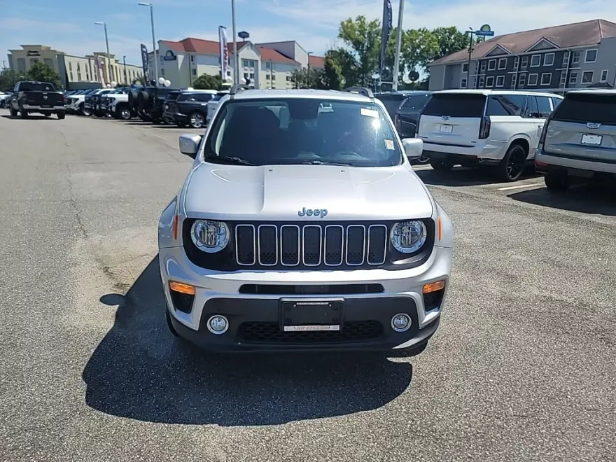 2019 Jeep Renegade Latitude photo 1