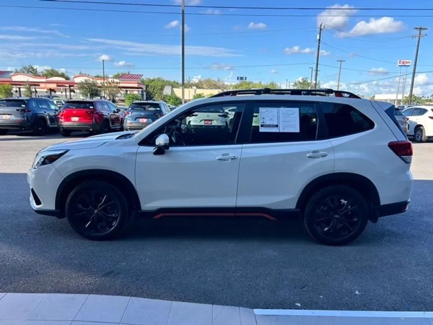 2022 Subaru Forester Sport photo 1