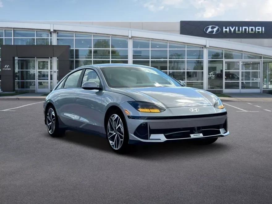 2025 Hyundai Ioniq 6 SEL photo 1