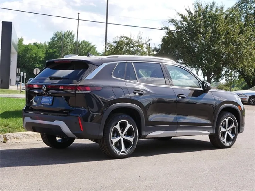 2025 Volkswagen Tiguan SE photo 1