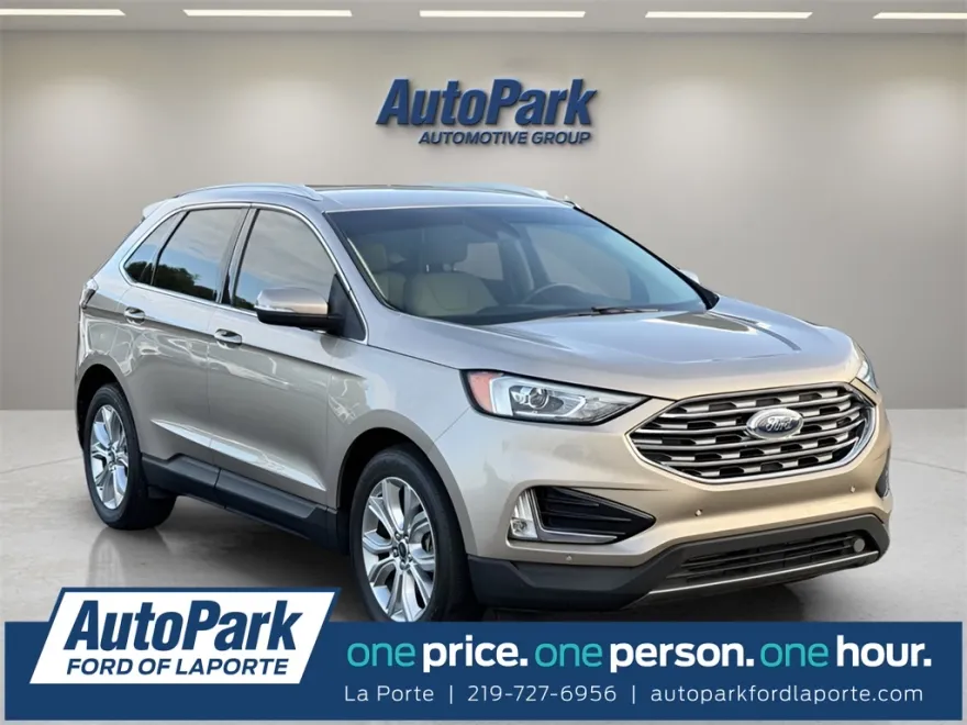 2020 Ford Edge Titanium photo 1