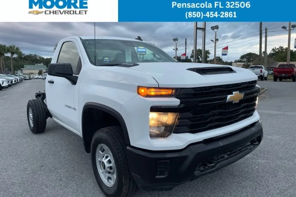 2025 Chevrolet Silverado 2500HD Work Truck photo 1