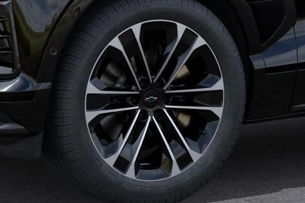 2026 Chevrolet Blazer EV photo 1