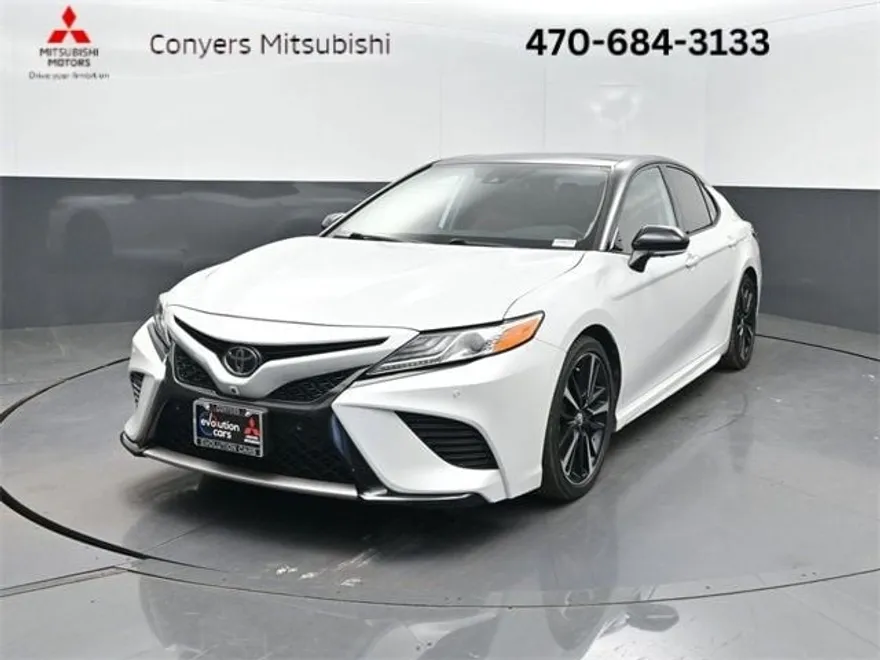 2020 Toyota Camry XSE photo 1