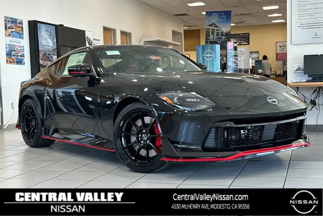 2024 Nissan Z Nismo photo 1
