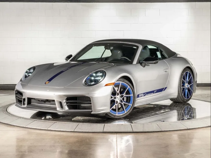 2025 Porsche 911 Cabriolet photo 1