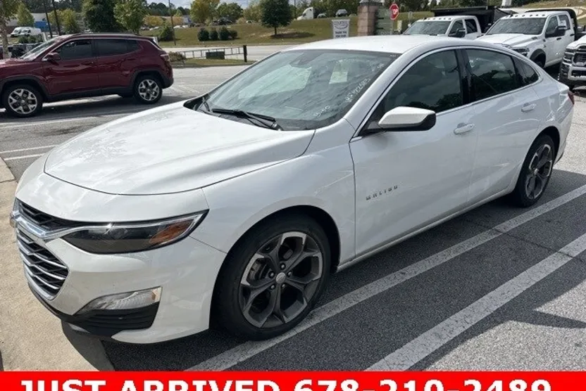 2024 Chevrolet Malibu 1LT photo 1