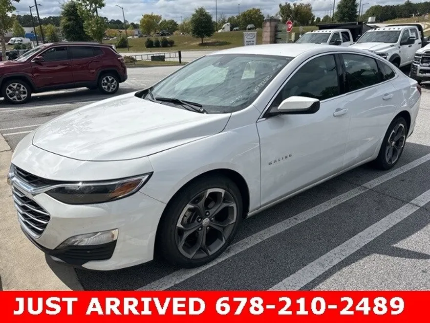 2024 Chevrolet Malibu 1LT photo 1