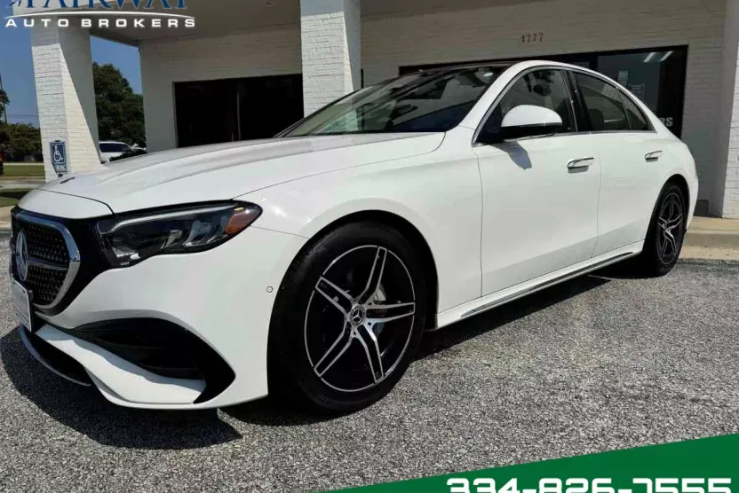 2025 Mercedes Benz E 350 4MATIC Sedan photo 1