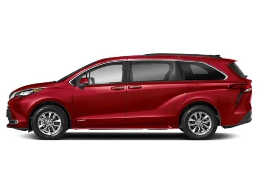 2023 Toyota Sienna XLE photo 1