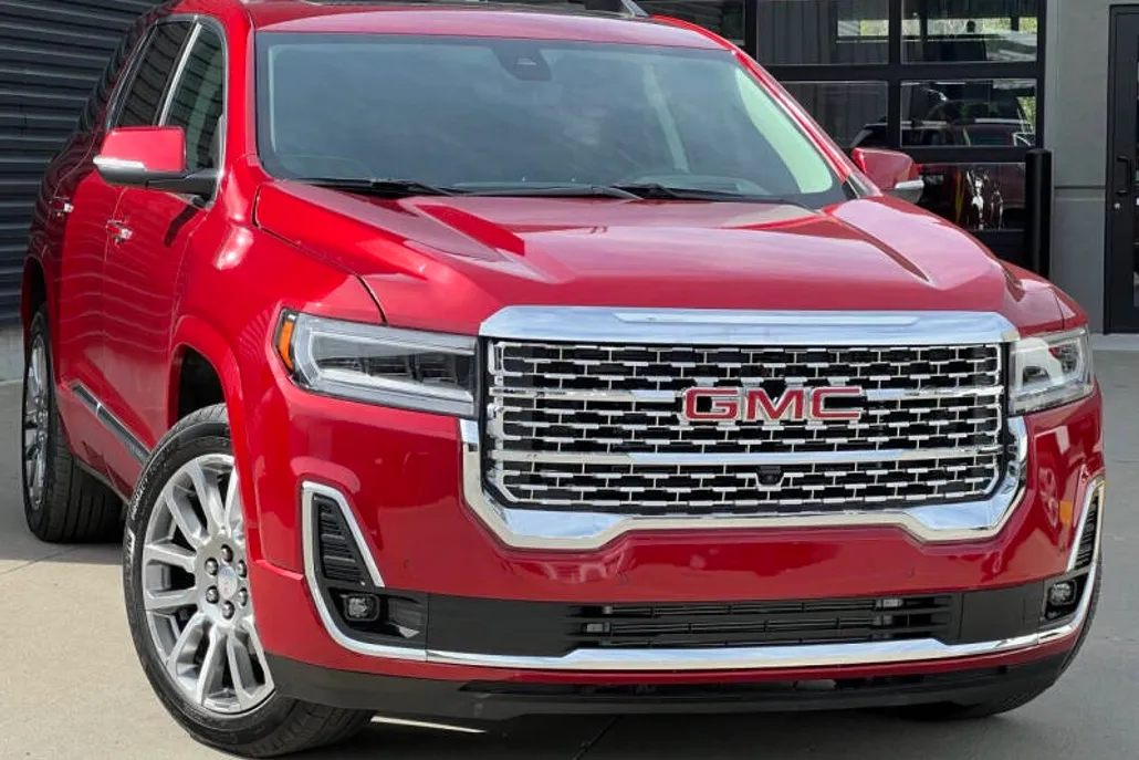2023 Gmc Acadia Denali photo 1