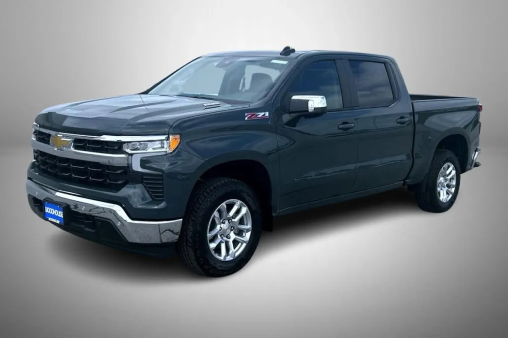 2025 Chevrolet Silverado 1500 LT photo 1