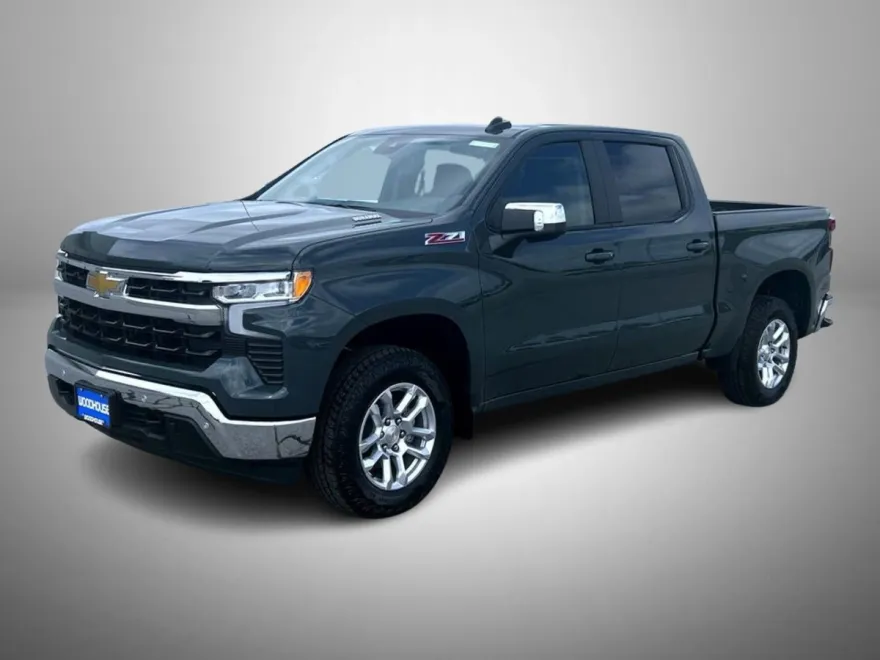 2025 Chevrolet Silverado 1500 LT photo 1