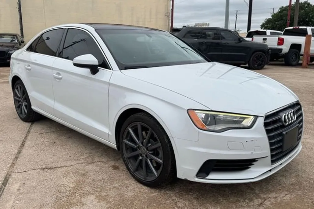 2015 Audi A3 1.8T Premium Plus photo 1