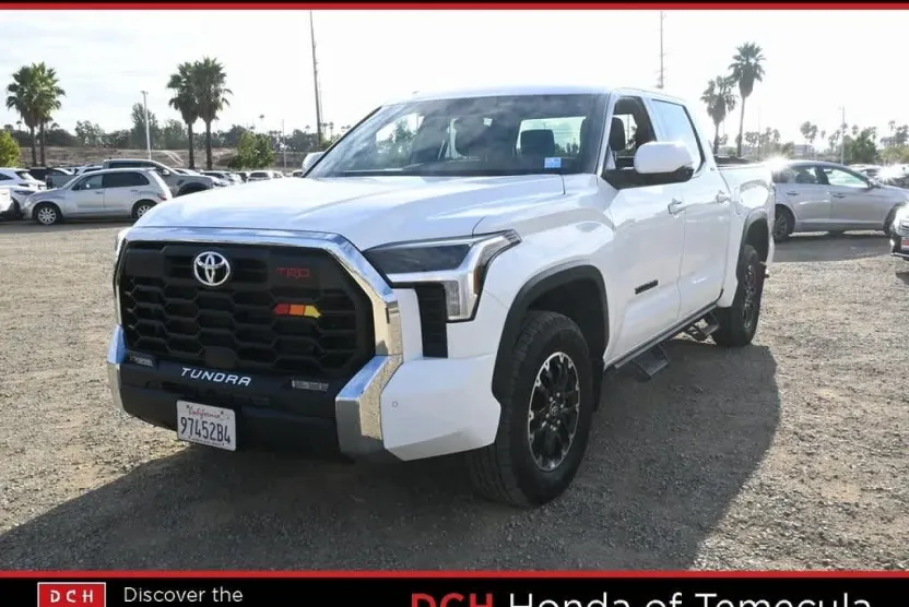 2025 Toyota Tundra SR5 photo 1