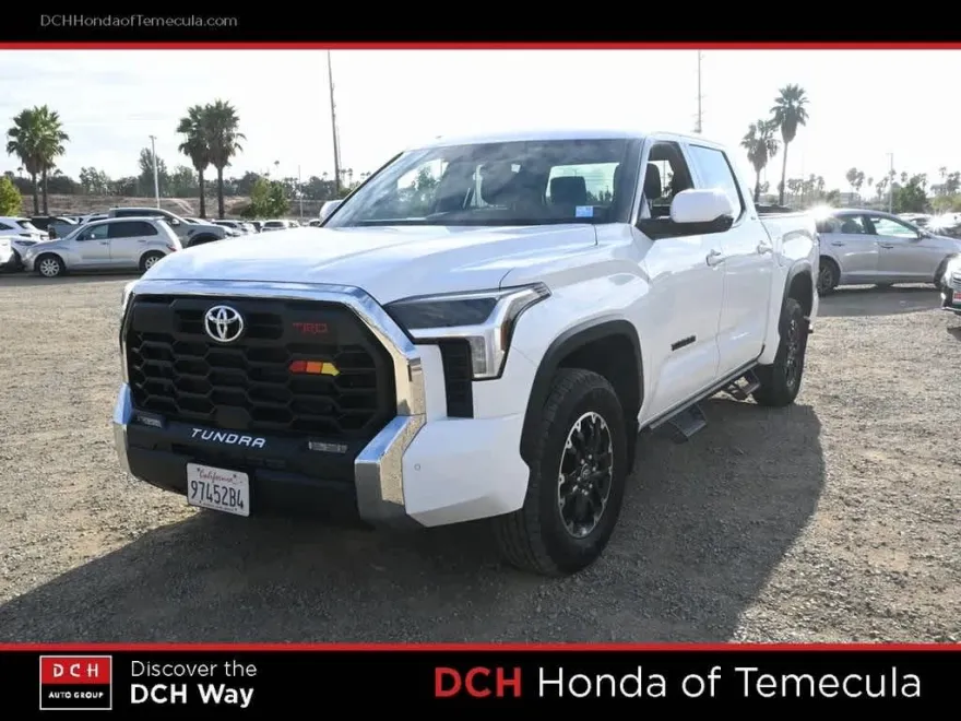 2025 Toyota Tundra SR5 photo 1