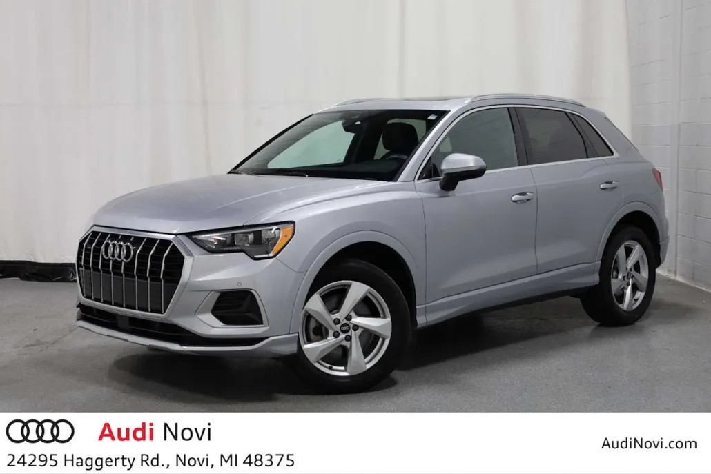 2022 Audi Q3 Premium photo 1