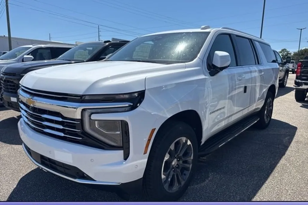 2026 Chevrolet Suburban LT photo 1