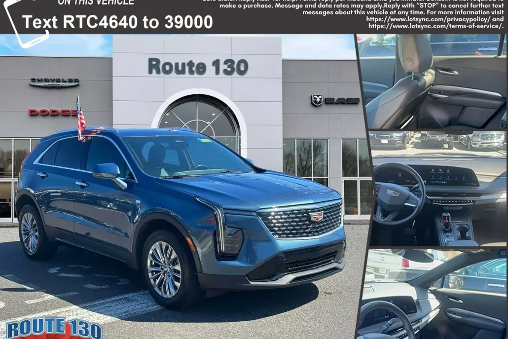 2024 Cadillac XT4 Premium Luxury Sport photo 1