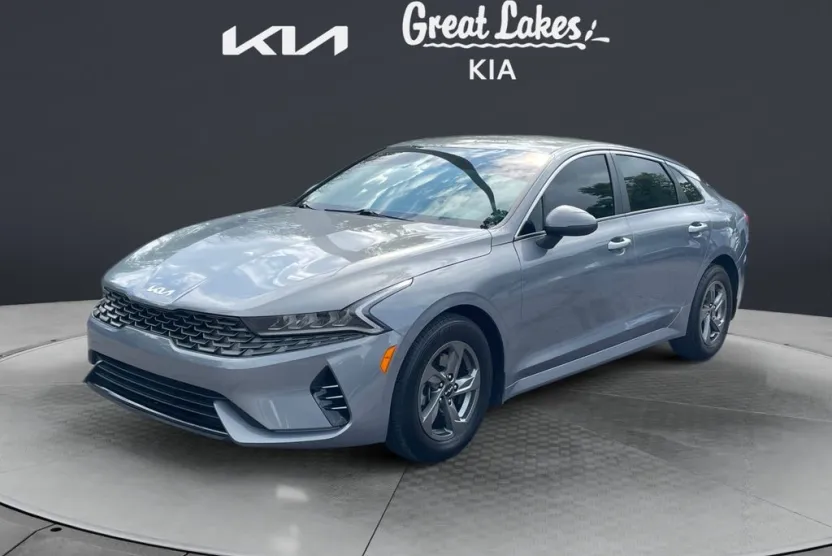 2023 Kia K5 LXS photo 1