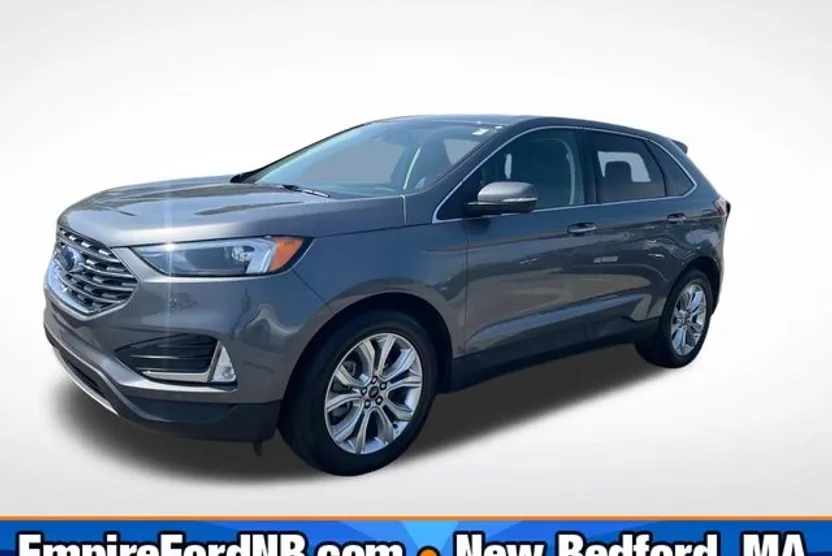 2024 Ford Edge Titanium photo 1