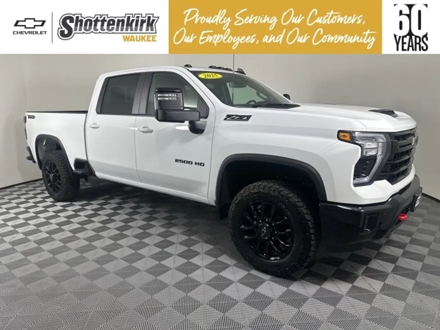 2025 Chevrolet Silverado 2500HD LT photo 1