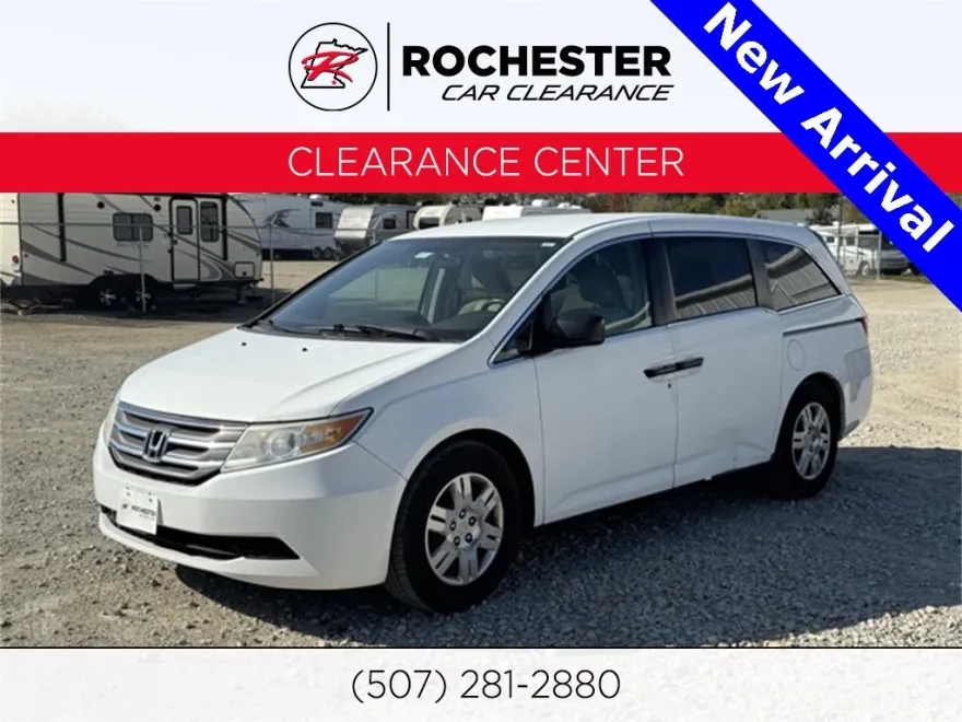 2013 Honda Odyssey LX photo 1