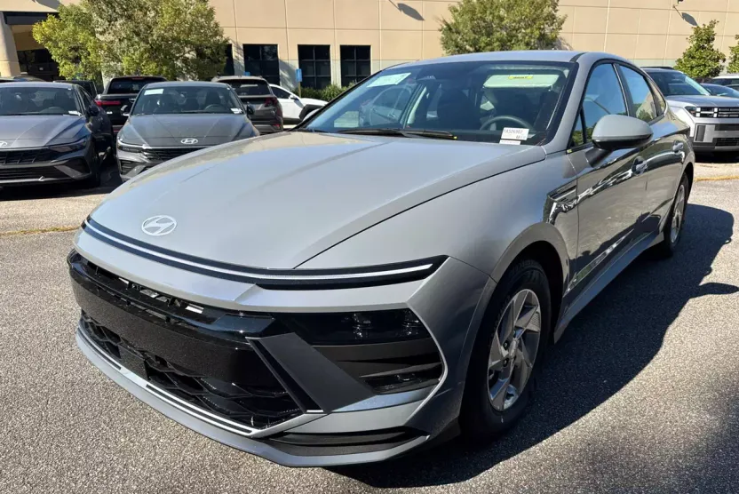 2026 Hyundai Sonata SE photo 1