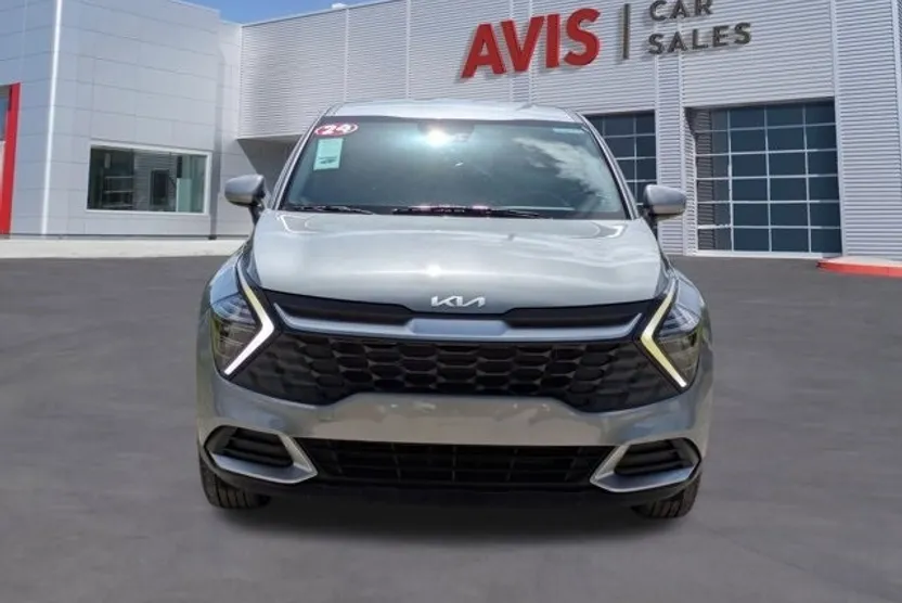 2024 Kia Sportage LX photo 1
